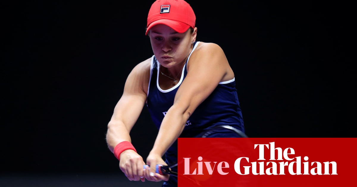 Ashleigh Barty v Petra Kvitova: WTA Finals – live!