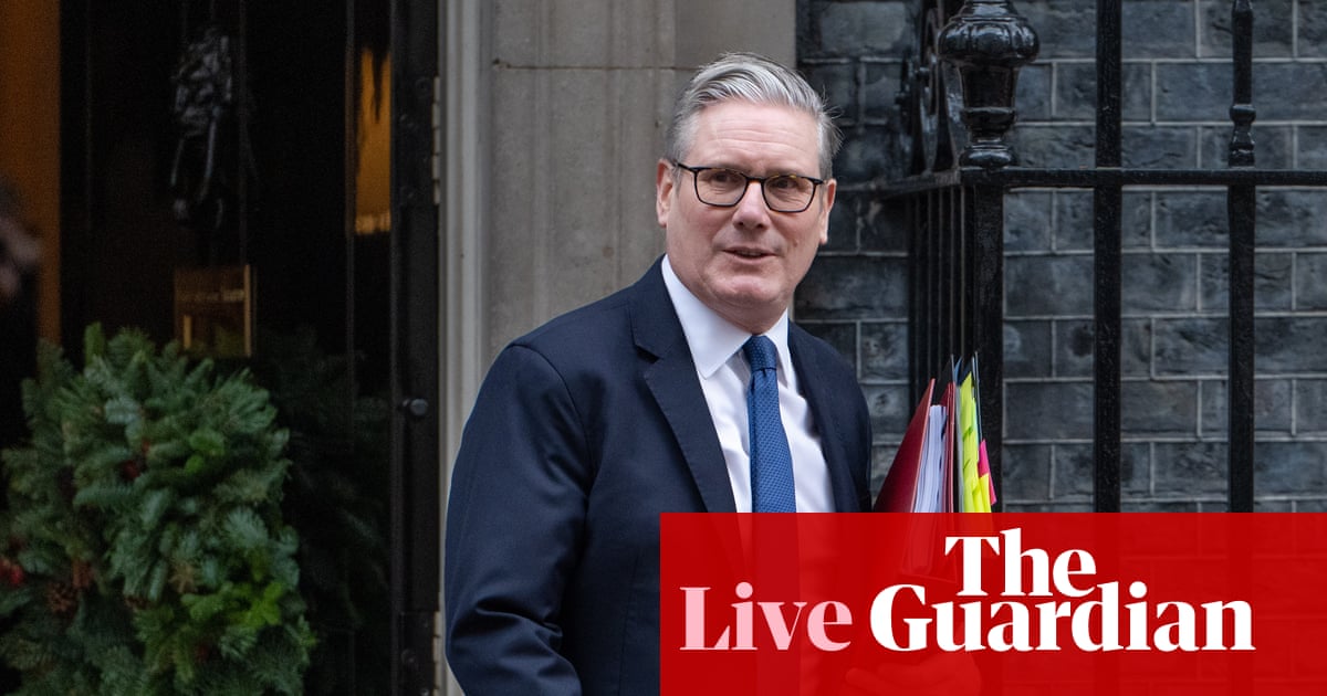 Starmer faces Badenoch at PMQs after calling on Europe to curb joint human rights laws – UK politics live
