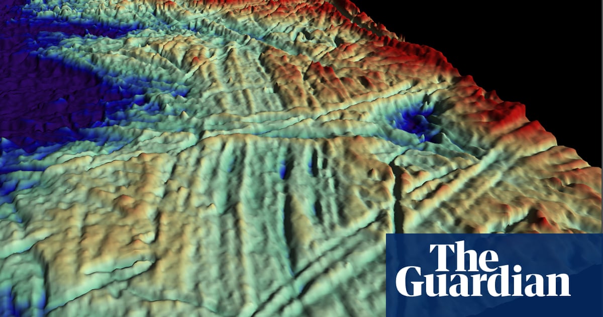 Giant Icebergs' Tracks Discovered Off UK Coast, Informing Antarctic Climate Insights