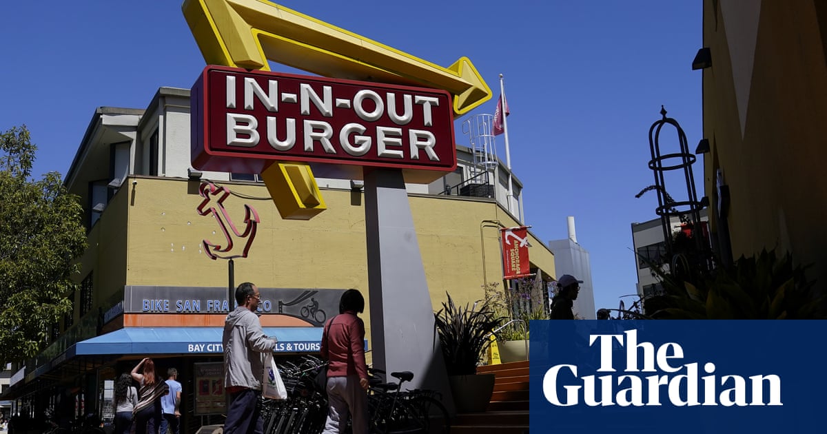 California approves landmark bill to give fast-food workers more power