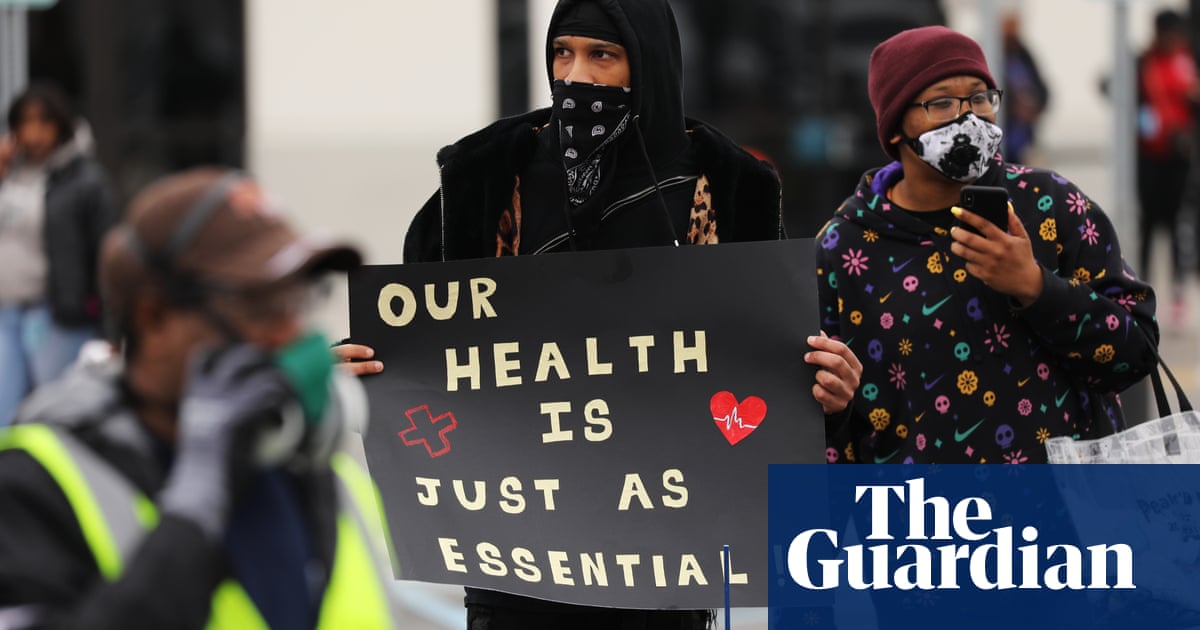 Retail Workers At Amazon And Whole Foods Coordinate Sick Out To Protest Covid 19 Conditions Coronavirus Outbreak The Guardian