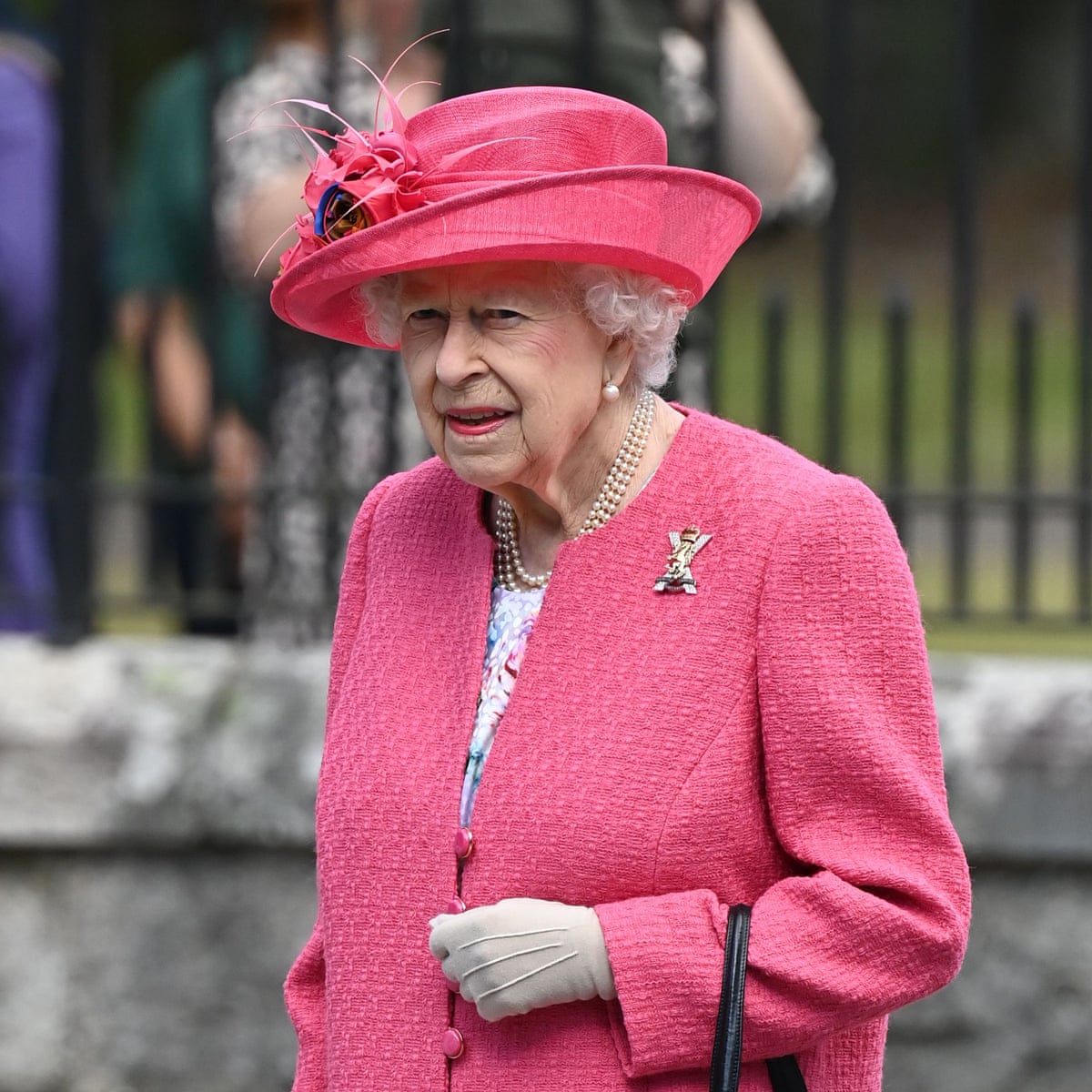 Security Operation For Queen S Death Includes Social Media Blackouts The Queen The Guardian Security Operation For Queen S Death Includes Social Media Blackouts The Queen The Guardian