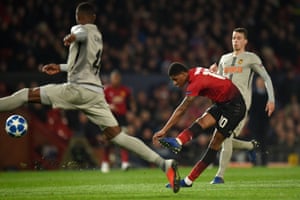 Marcus Rashford of Manchester United lets fly.