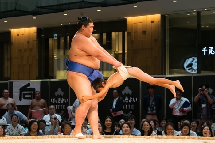 Best photographs of the day: Beyoncé and sumo wrestling | News | The  Guardian