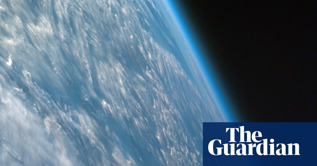 Planet’s reflective cloud coverage is shrinking – and amplifying the climate crisis, research finds | Australia news Planet’s reflective cloud coverage is shrinking – and amplifying the climate crisis, research finds | Australia news