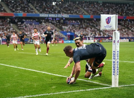 England's Freddie Steward scores their third try of the game.