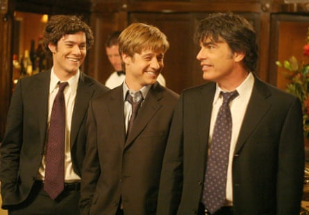 Adam Brody, Ben McKenzie and Peter Gallagher in The OC.