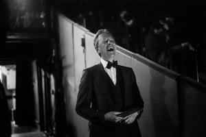 Richard E Grant