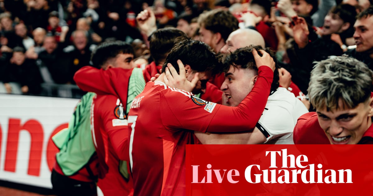 Manchester United and Spurs save their seasons; big day in EFL: football live