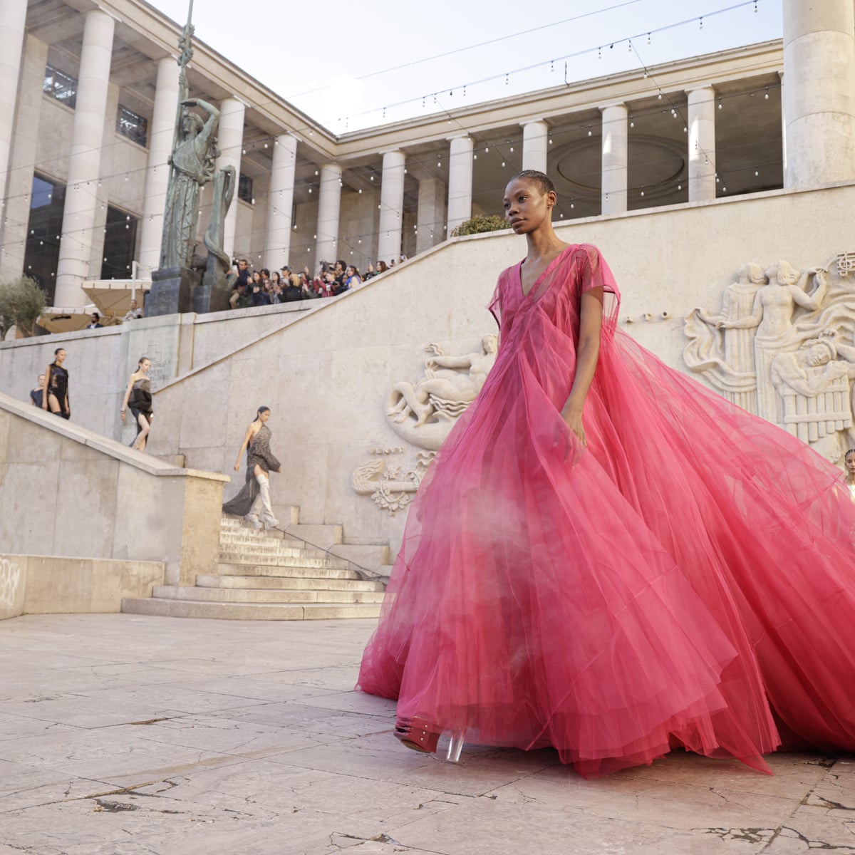 paris fashion week 2023 dresses Highlights from Paris Fashion Week Fall/Winter 2023 ready-to-wear runway shows New York Daily News