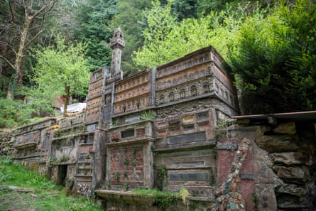 Ruins of a building in a woods