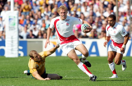 Lewis Moody breaks away from Stephen Moore’s attempted tackle at the 2007 World Cup. England beat Australia 12-10 in the quarter-final.
