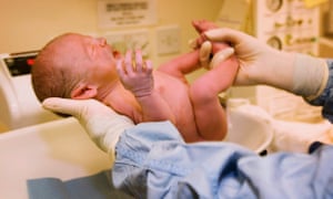 (
One in four UK babies miss out on health visitor checks
)