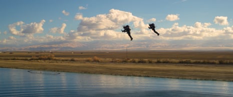 David Mayman and Boris Jarry race their JB10 jetpacks in California.