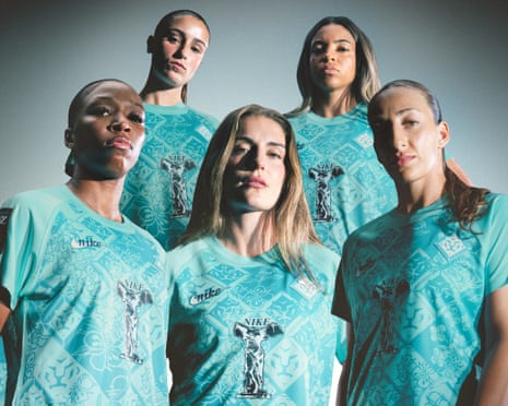 London City Lionesses players pose in matching teal Nike jerseys, gazing at the camera