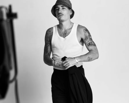 Bellerín during an H&M shoot.