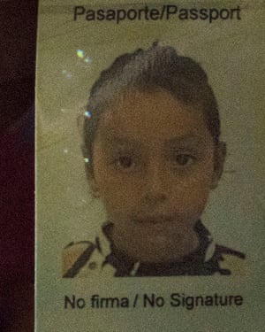 Meybelin’s photo in her passport.
