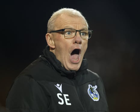 Steve Evans first game in charge of Bristol Rovers ended in a 1-1 draw at Crewe Alexandra.