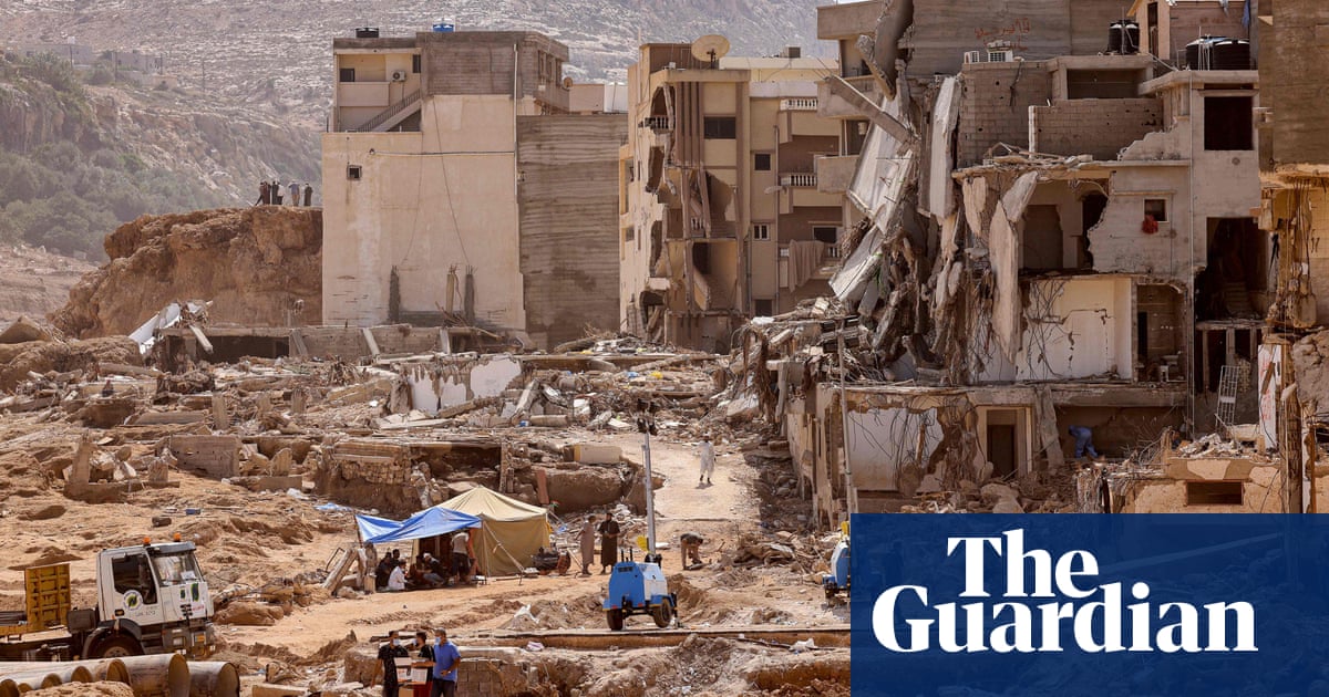 Катастрофалните събития включват внезапни наводнения в Африка и горски пожари