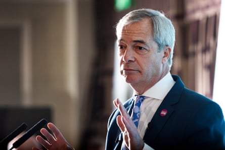 Nigel Farage addresses a Reform UK rally in Falkirk.