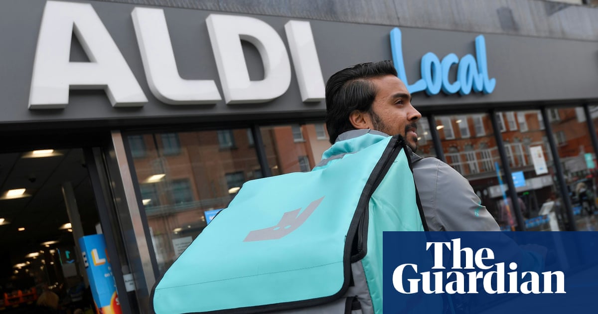 Aldi plans £900m UK investment and 40 new stores