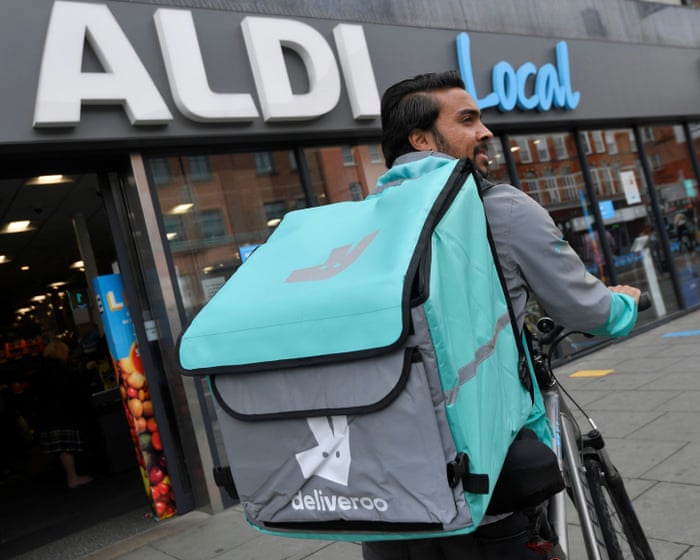 Aldi to invest £900m in UK and open 40 more stores next year
