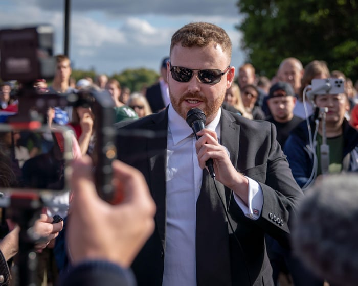 Former Tory election candidate suspended over contract killing claims