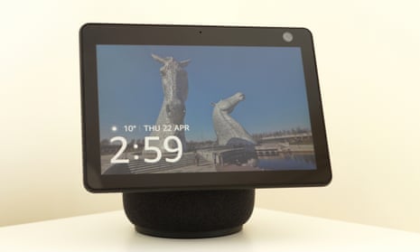 Echo Show 10 review: this rotating Alexa display follows you