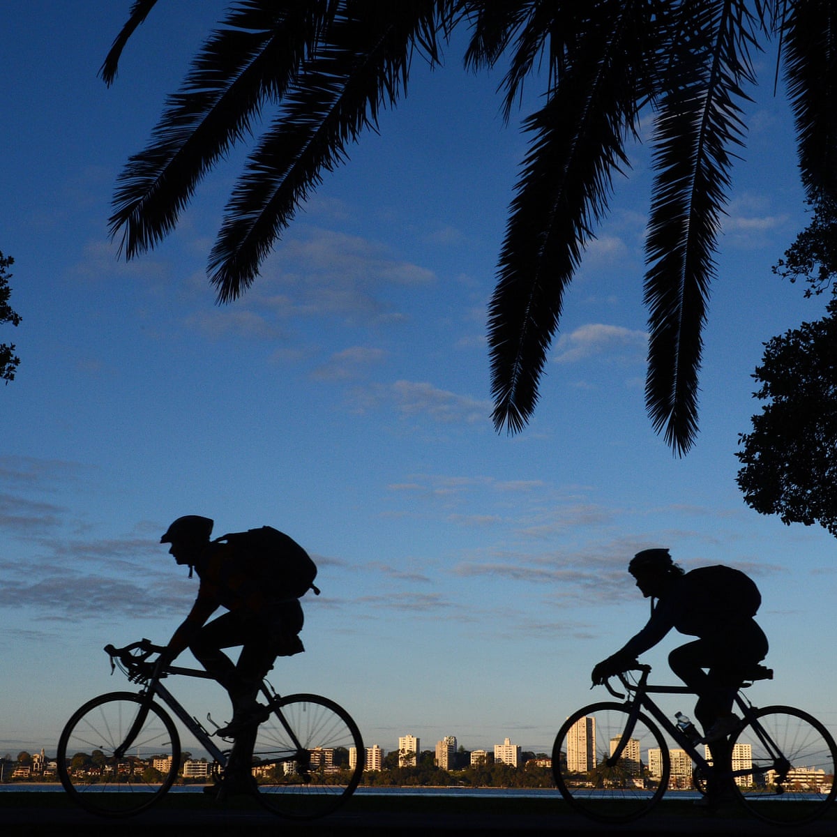 Mandatory Bike Helmet Laws Do More Harm Than Good Senate Hears Life And Style The Guardian