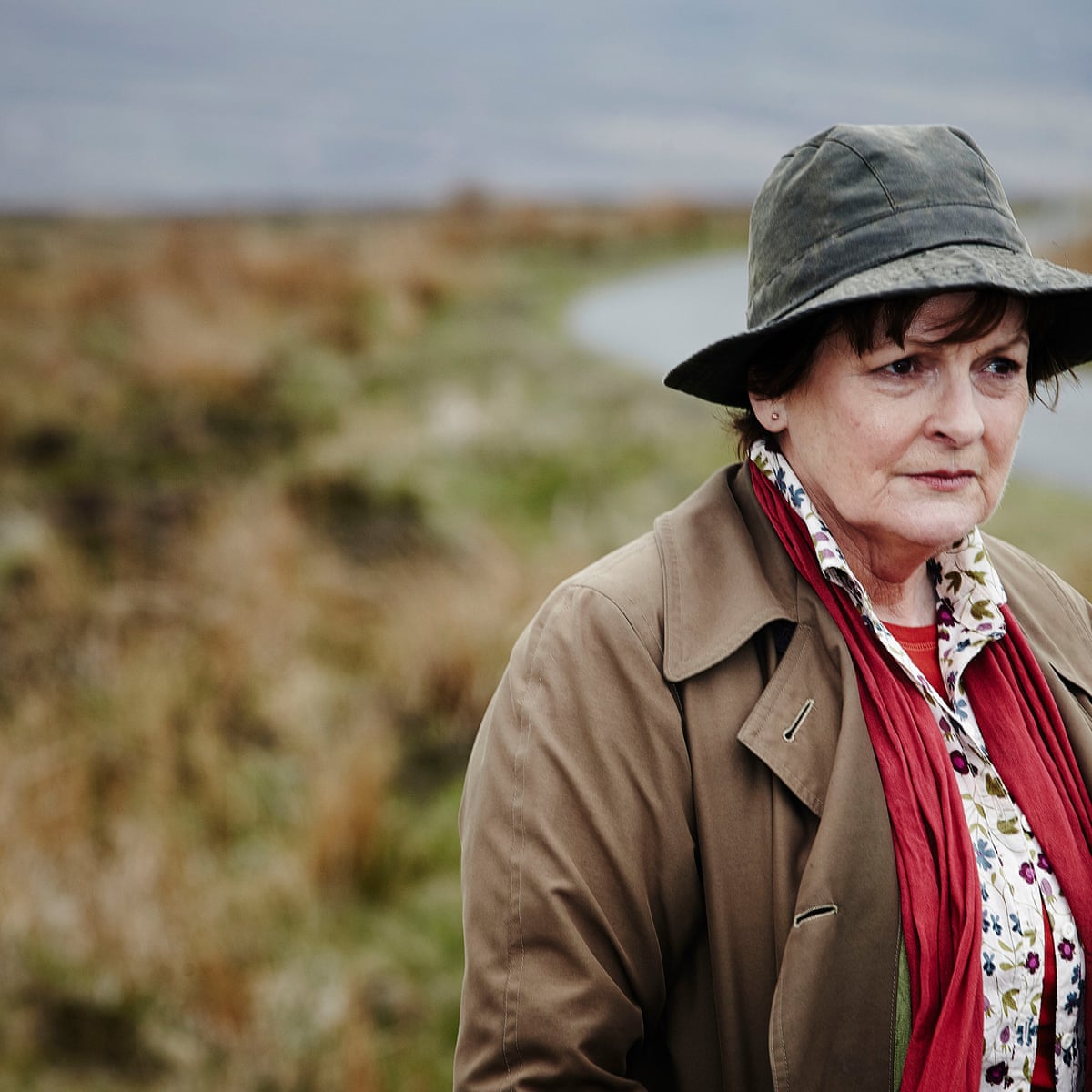 Vera Review Brenda Blethyn Stomps Across The Moor With A Solvable Murder On The Horizon What S Not To Like Tv Crime Drama The Guardian