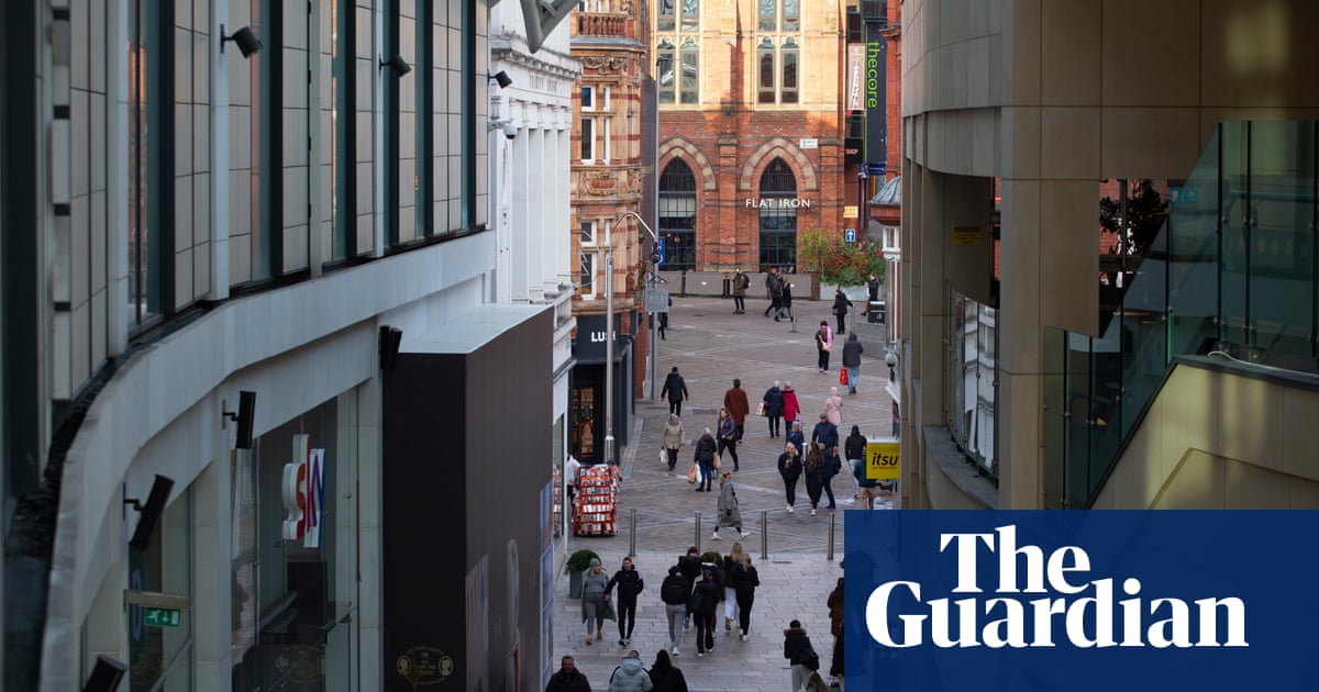 UK retail footfall dips again as Storm Bert and later Black Friday hit sales UK retail footfall dips again as Storm Bert and later Black Friday hit sales