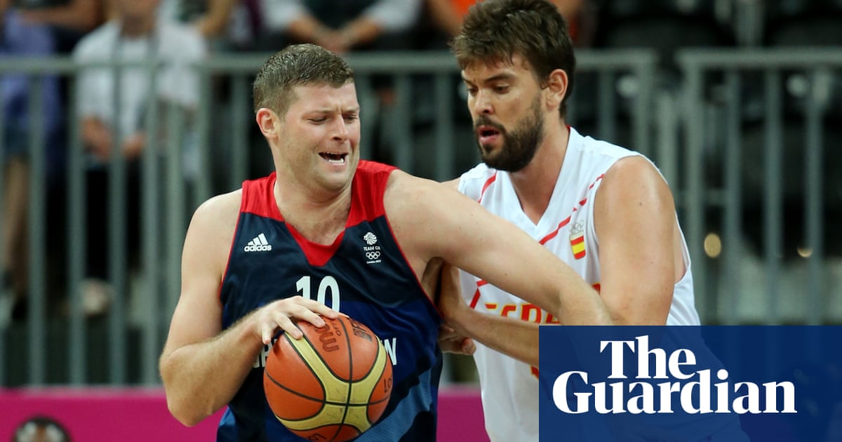 Robert Archibald, former NBA and Team GB basketball player, dies aged 39