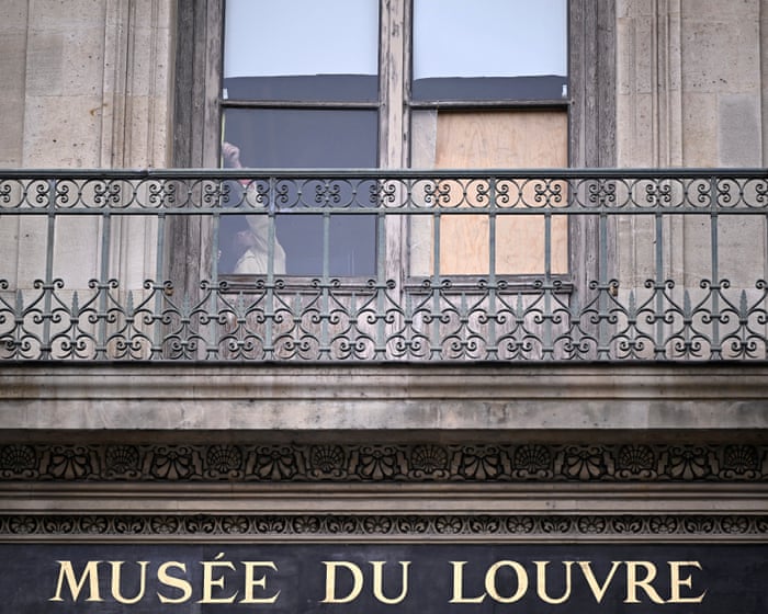 ‘A Cartier store is better protected’: Louvre heist puts spotlight on security
