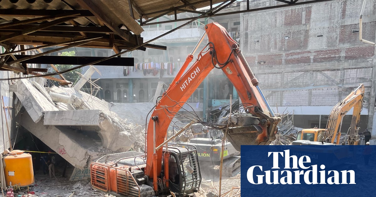 Indonesia school collapse death toll reaches 49 as search for missing students continues