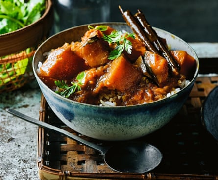 Shwe payon thee hin (pumpkin curry) by Amy and Emily Chung.