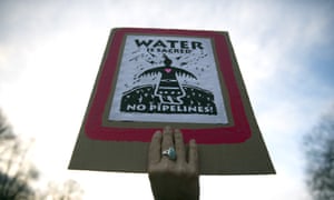 A permit has been granted for the oil pipeline to cross the Missouri river, following Donald Trump’s executive order.