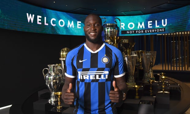 Romelu Lukaku poses in the Internazionale shirt after completing his move from Manchester United.