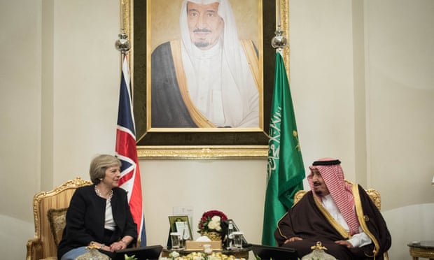 Theresa May with King Salman bin Abdulaziz
