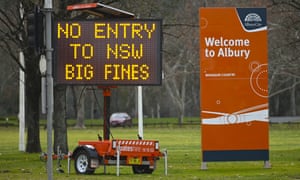 border closure sign warning of no entry to NSW