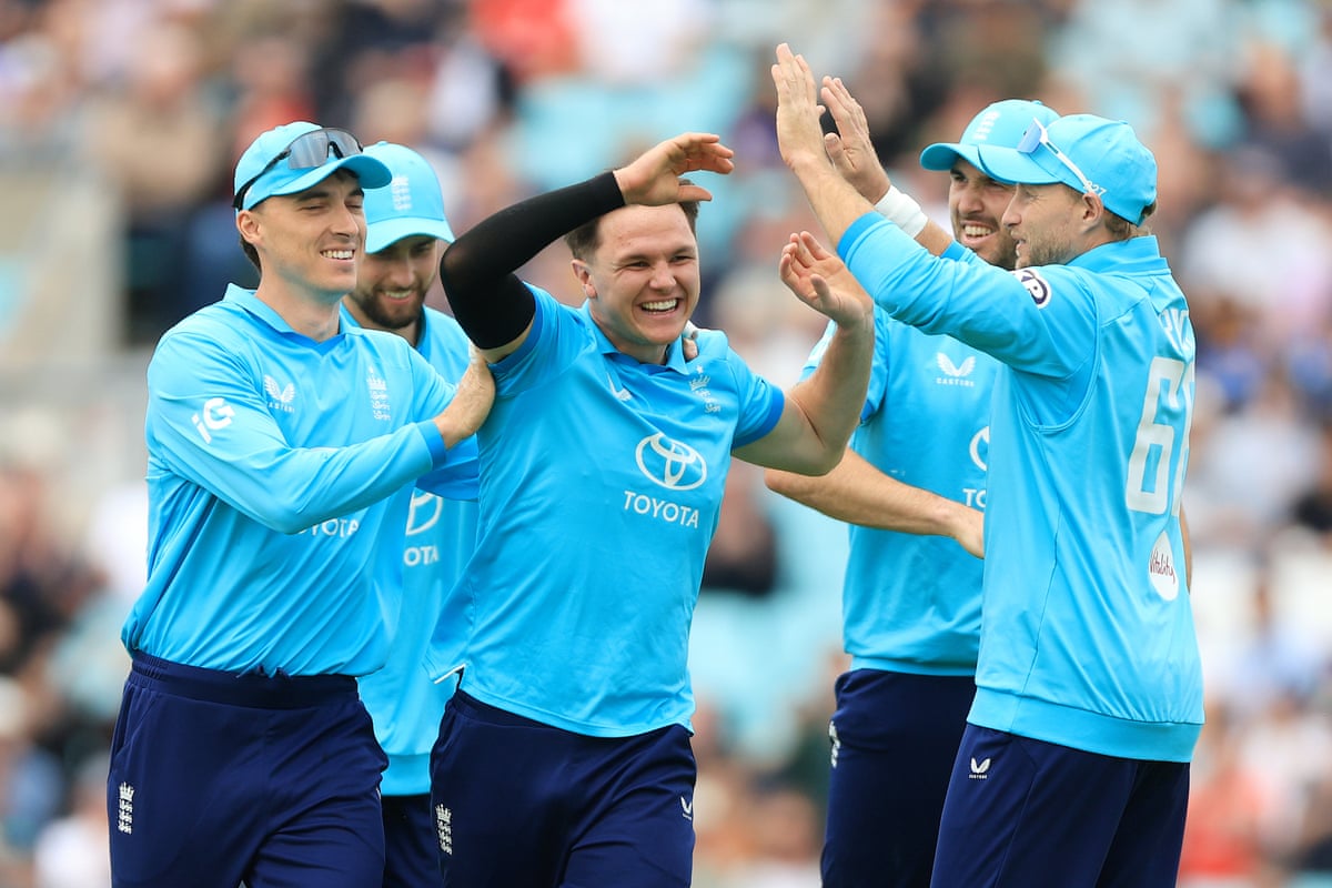 England’s Sonny Baker celebrates taking the wicket of Sri Lanka’s Pathum Nissanka.