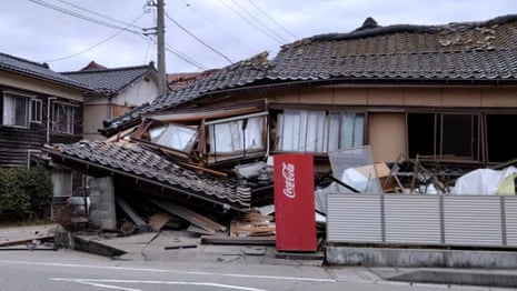 Strong earthquakes hit Japan's west coast – video