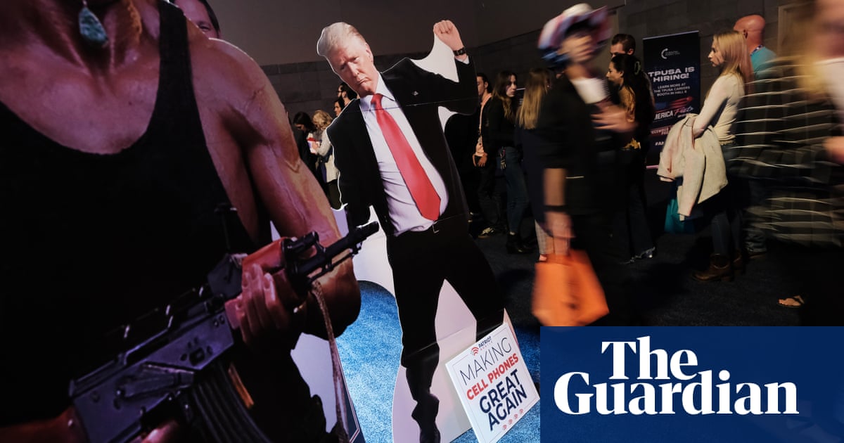 US rightwing figures in step with Kremlin over Ukraine disinformation, experts say US rightwing figures in step with Kremlin over Ukraine disinformation, experts say