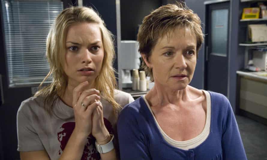 A must-watch for students in the UK… Margot Robbie and Jackie Woodburne at Neighbors in 2009.