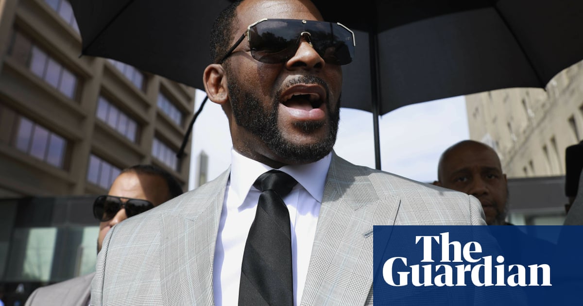 Chicago prosecutor to drop sex-abuse charges against R Kelly