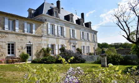 An emotional therapy retreat beamed from France