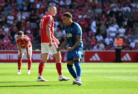 Marcus Tavernier equalises for Bournemouth.