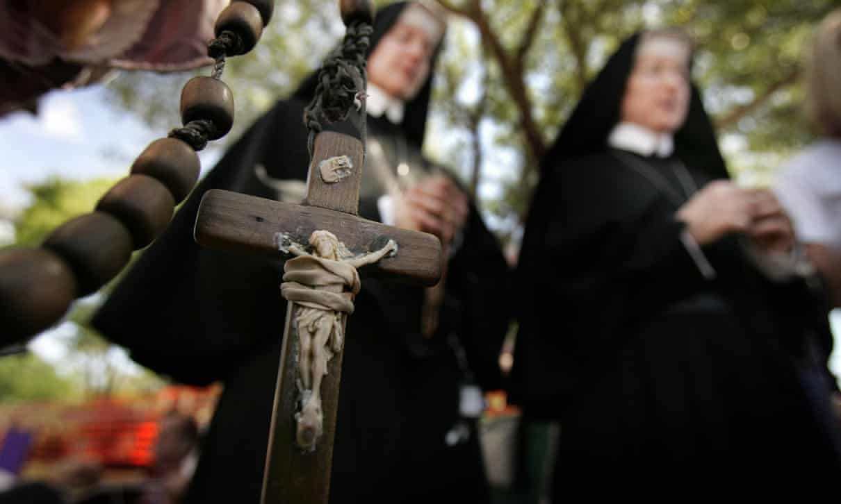 California- Retired nun adm, its to embezzling more than $800,000 to fund gambling habit US, California, catholicism, Sister Mary Margaret Kreuper , us education, private school, Harbouchanews