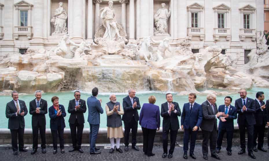 World leaders in front of the Trevi fountain in Rome on Sunday