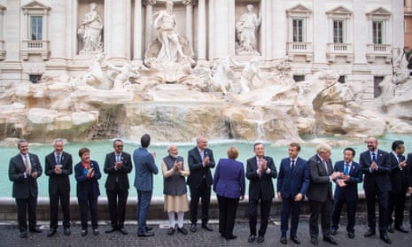 World leaders in front of the Trevi fountain in Rome on Sunday