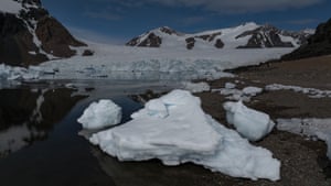 Uma visão do tipo erodido de iceberg